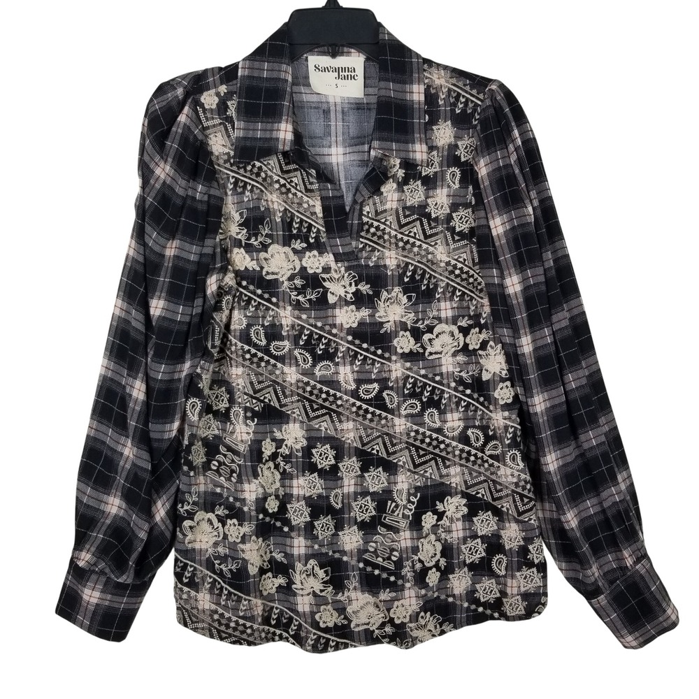 Savanna Janeβ Blouse Womens Small Black Plaid Floral Embroidered Boho V-Neck Top